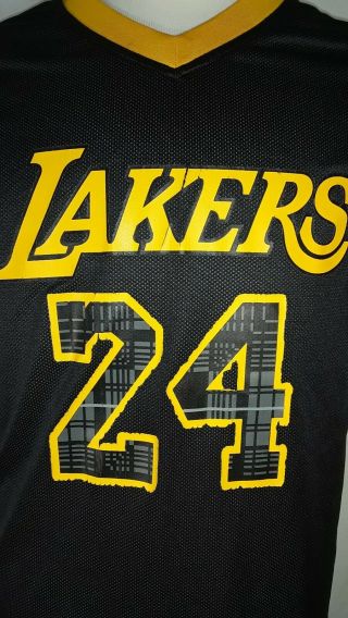 Kobe Bryant Los Angeles Lakers 24 Black color Jersey Men’s Size Large NBA brnd 5