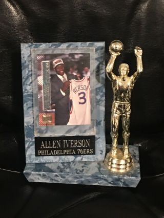 Allen Iverson Engraved Plaque With Trophy & Rookie Card 96 - 97 Topps Stadium Club