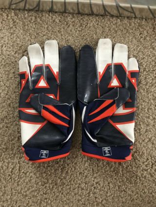 Auburn Tigers Lineman Game Issued Worn Under Armour Football Gloves