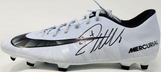 Cristiano Ronaldo Signed Nike Soccer Cr7 Cleat - Beckett Bas Witness Real Madrid