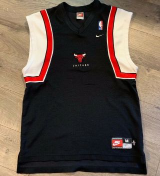 Vtg 1997 - 98 Nike Chicago Bulls Shooting Shirt Size M Jordan Jersey Nba