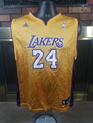 Vintage Kobe Bryant Los Angeles Lakers Nba Basketball Jersey 24 Youth Size Xl
