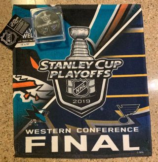 2019 San Jose Sharks Vs St.  Louis Blues Warm - Up Puck With Matching Towel (nwt)