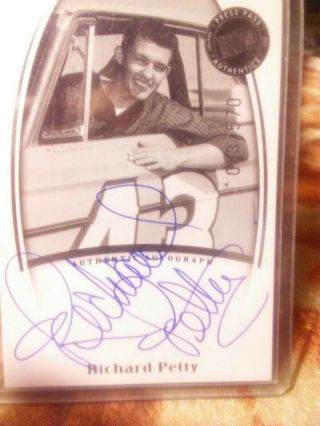 Richard Petty 2007 Press Pass Legends Authentic Autograph Card Numbered 083/570