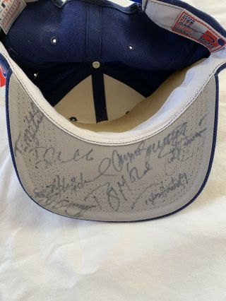 Chicago Cubs Team Autographed Baseball Hat - Sammy Sosa And Teammates