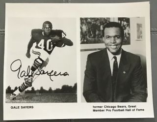 Gale Sayers Signed Autographed 8 X 10 Photo Chicago Bears