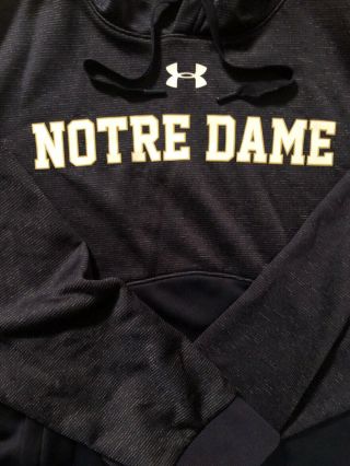 Notre Dame Football Team Issued Under Armour Hooded Sweatshirt Xl 2