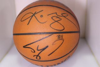 Kobe Bryant Shaquille O’neal Signed Autographed Basketball