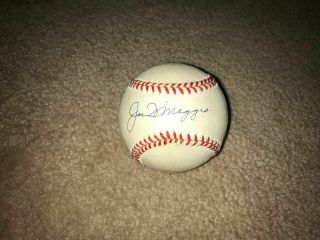 Joe Dimaggio Signed Auto Baseball W
