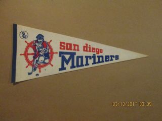Wha San Diego Mariners Vintage Defunct Style 1 Logo Hockey Pennant