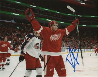 Detroit Red Wings Dennis Cholowski Signed Autographed 8x10 Photo 10