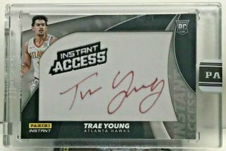 Trae Young 2018 - 19 Panini Instant Black Patch Rc Red Ink Autograph Auto 