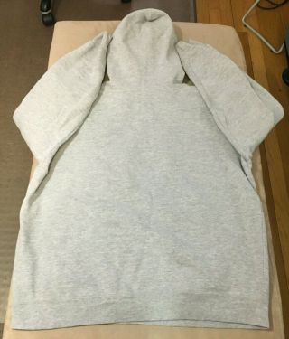 Adidas Philadelphia 76ers Men ' s M Hooded Sweatshirt Gray Stitched Logo EUC 2