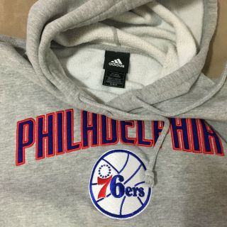 Adidas Philadelphia 76ers Men ' s M Hooded Sweatshirt Gray Stitched Logo EUC 3