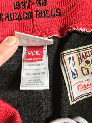 Mitchell and Ness 1997 - 98 Authentic Shorts Chicago Bulls Size 2XL / Size 52 6
