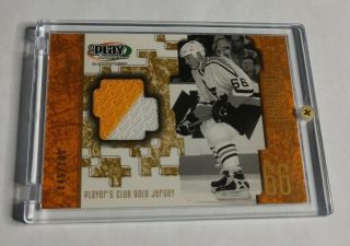R9153 - Mario Lemieux - 2001/02 Ud Playmakers - Jersey - Gold - 49/100 - Pens -