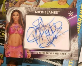 Mickie James Autographed Kiss Card 2018 Wwe Then Now Forever Kc - Mj 23/25