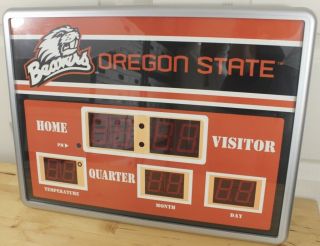 Oregon State Beavers Electronic Scoreboard Man Cave Dorm Room Temperature Clock