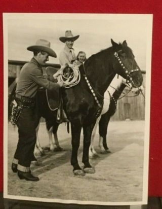 1938 Lou Gehrig Photo " On The Set Of Rawhide " Full Western Gear And Horse