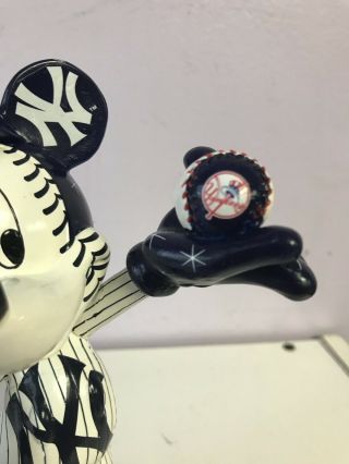 DISNEY MICKEY MOUSE MLB ALL STARS 2010 York Yankees (FOREVER COLLECTIBLES) 3
