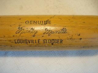 Vintage.  Mickey Mantle.  Louisville.  Slugger.  H&b.  125ll.  30 ".  Baseball.  Bat