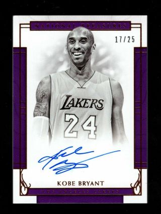 2016 - 17 National Treasures 13 Kobe Bryant Auto Autograph 17/25 Lakers