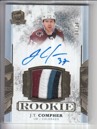 17/18 Ud The Cup J.  T.  Compher Gold Rc Rookie Jersey Patch Auto /24 154 5cl