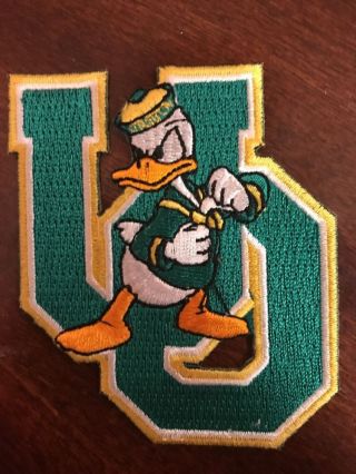 The University Of Oregon Vintage Embroidered Iron On Patch 3 " X 2.  5 "