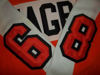 Jaromir Jagr Philadelphia Flyers Reebok 68 Orange Large Adult Men ' s Jersey EUC 8