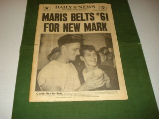 Rare 10 - 2 - 1961 Daily News Newspaper Roger Maris - 61 Home Runs,  Record,  Mantle
