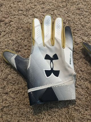 Notre Dame Football Under Armour Team Issued Gloves Spotlight White Gold XL 2