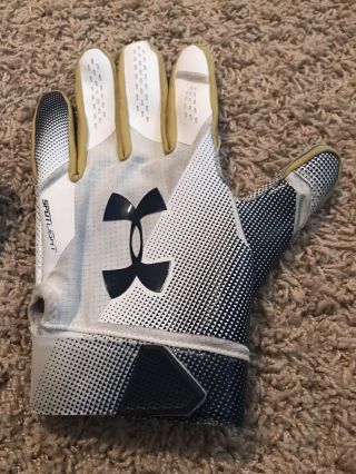 Notre Dame Football Under Armour Team Issued Gloves Spotlight White Gold XL 6