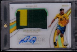 2018 - 19 Immaculate Soccer Ronaldo Superior Jumbo Patch Auto Card Gold 2/3 Brazil