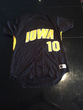 Game Worn Iowa Hawkeyes Softball Jersey 10 Nike Size 40
