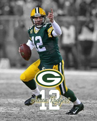 Green Bay Packers Aaron Rodgers Spotlight Photo 8x10 1