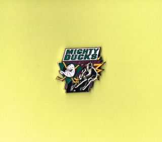 Anaheim Ducks Nhl Skater Logo Hockey Lapel Hat Pin