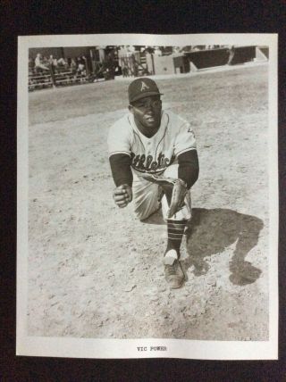 1958 8x10” B&w Photo Of Vic Power Kansas City Athletics