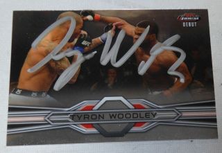 Tyron Woodley Signed Ufc 2013 Topps Finest Rookie Debut Card 88 Rc Autograph 171