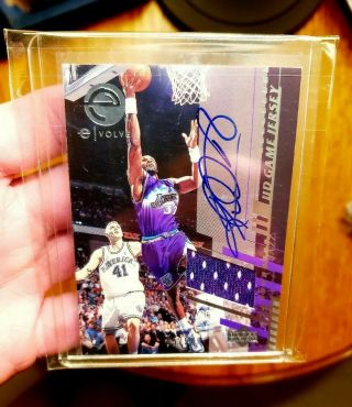 2000 - 01 Upper Deck Evolve Ud Game Jersey Patch Karl Malone On - Card Auto 05/50