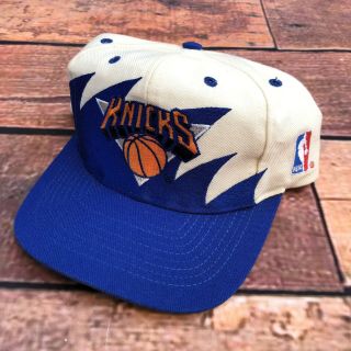 Vintage York Knicks Logo Athletic Sharktooth Snapback Cap Splash Nba 90s Hip