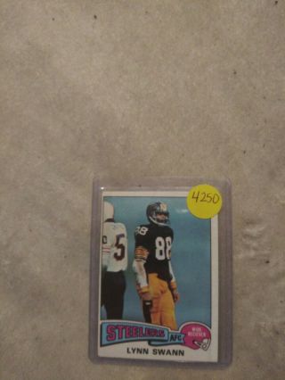 1975 Topps Lynn Swann Pittsburgh Steelers 282 Football Card