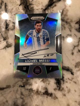 2018 - 19 Immaculate Lionel Messi 2017 - 18 Road To World Cup Prizm Auto 35/99 Sp