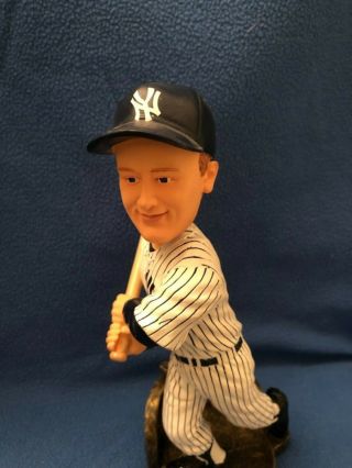 York Yankees Lou Gerhig 2003 Baseball Bobblehead Low 6 / 5004 Mlb