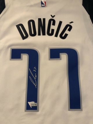 Luka Doncic Autographed Dallas Mavericks Nike Swingman Jersey Fanatics 2