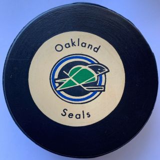 Oakland Seals 1970s Rawlings Official Size Puck Stamped Made In Canada Nhl
