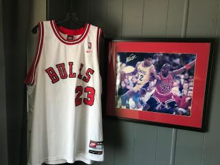 Nike Michael Jordan Jersey Small Home Rookie 84/03 Authentic