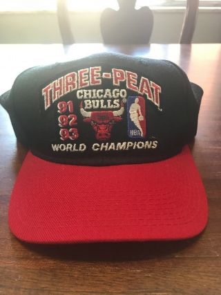 Vintage 90s Chicago Bulls 3 Peat Snapback Hat Cap Youngan Wool Jordan Nba