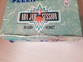 92 - 93 Fleer Ultra Series 2 Basketball 36 packs 4