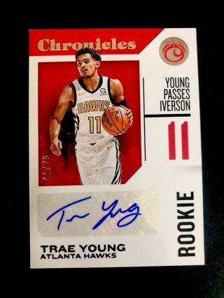 2018 - 19 Panini Chronicles Trae Young Auto Rc 41/75 Sp Young Passes Iverson