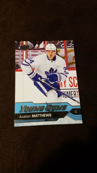 2016 - 17 Upper Deck Young Guns Auston Matthews Toronto Maple Leafs